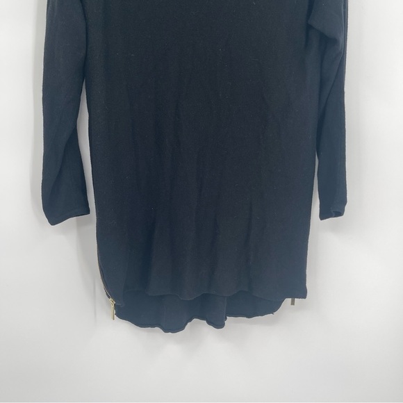 JOAN VASS Crewneck Sweater Top Black Size Medium 3/4 Sleeve Gold Zips At Hemline - Picture 3 of 10